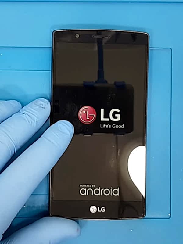 LG G4 ekran değişimi nasıl yapılır
