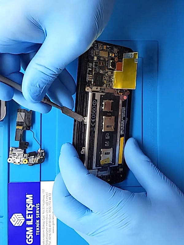 Asus Zenfone 6 Batarya Değişimi Nasıl Yapılır